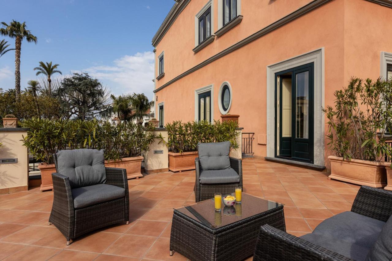 Palazzo Marziale Hotel Соренто Екстериор снимка